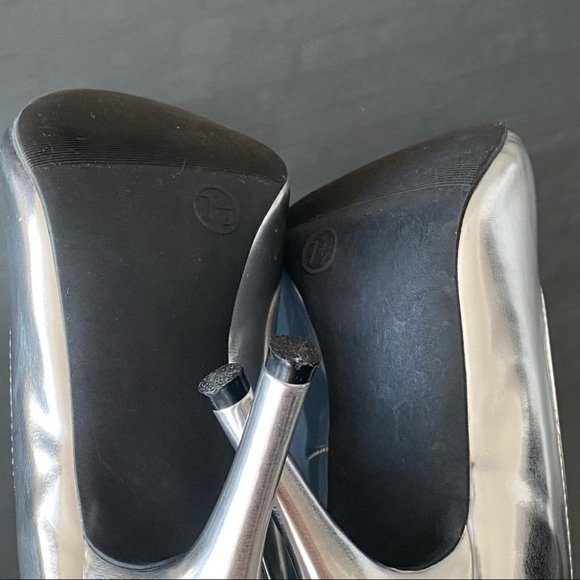 SOLD | Mossimo Elegant Metallic Heels EUC - Picture 11 of 12